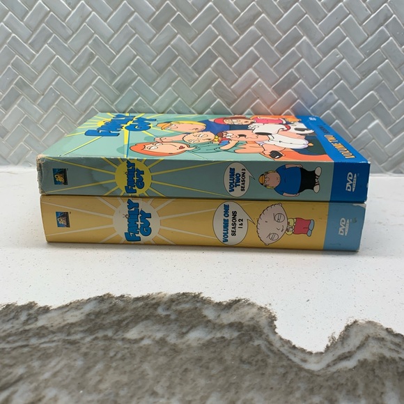 Family Guy DVD LOT Volume 1 Seasons 1 & 2 , Volume 2 Season 3 - 7 DISCS Total - Picture 3 of 4